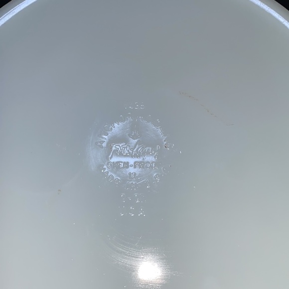 Vintage Anchor Hocking 2qt Casserole Dish With Lid - Picture 4 of 4